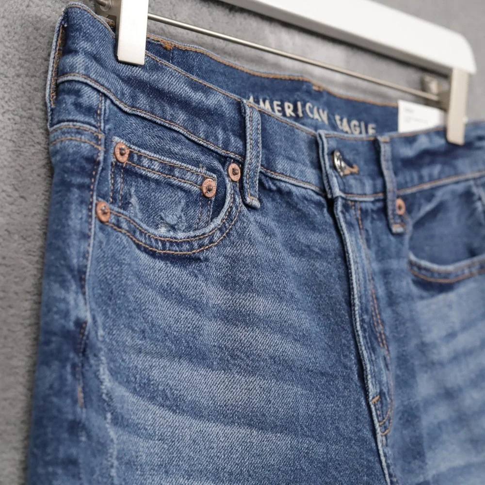 AMERICAN EAGLE 8 Inch Perfect Bermuda Short High Rise STRIGID Denim Blue 000 NWT - Picture 3 of 9